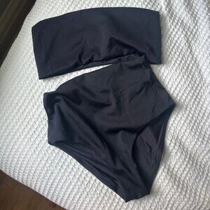 Left on Friday TubularTop & Hi Hi Bottom (Size Large; Color Navy)